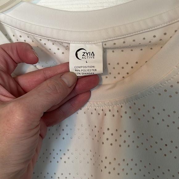 🌙Zyia🌙 White top - Picture 2 of 5